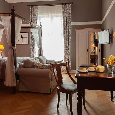 Schlosshotel Ziethen 4*
